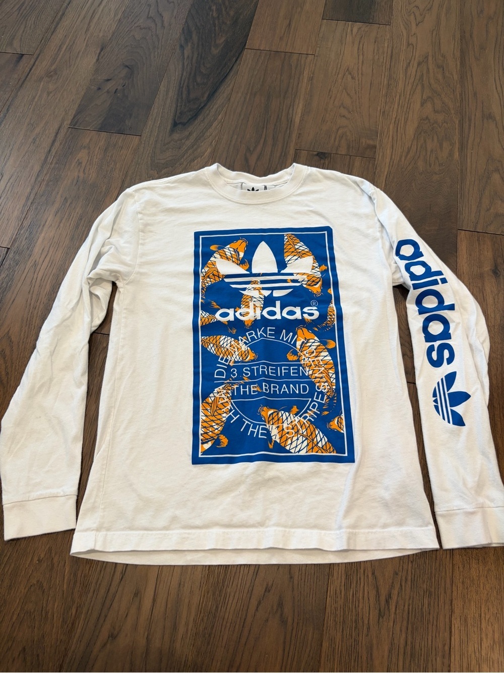 adidas Originals Koi Fish Trefoil Logo White Long Sleeve Graphic Tee Small